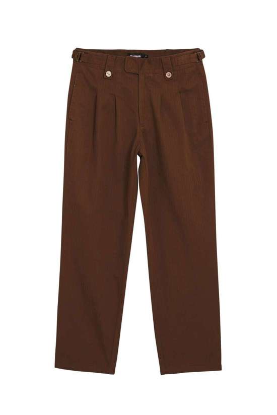 коричневый