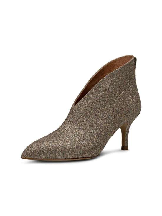 коричневый