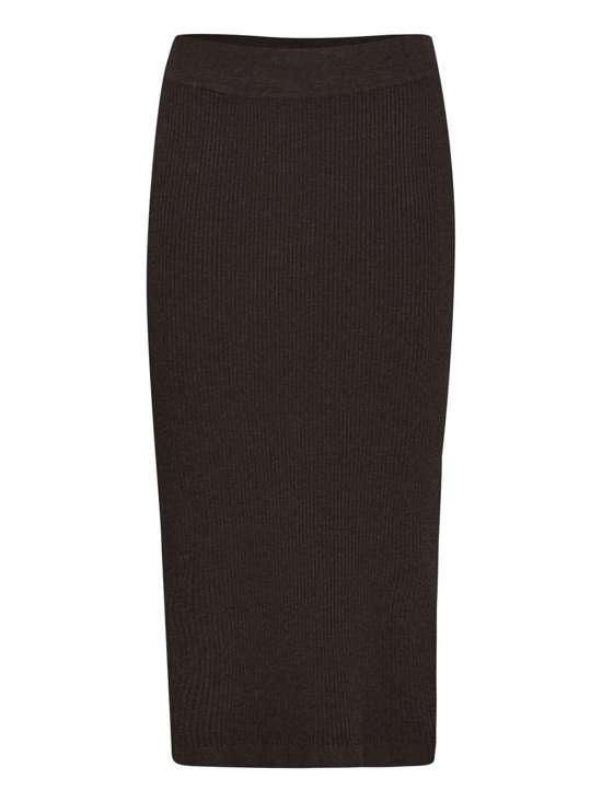 темно-коричневый