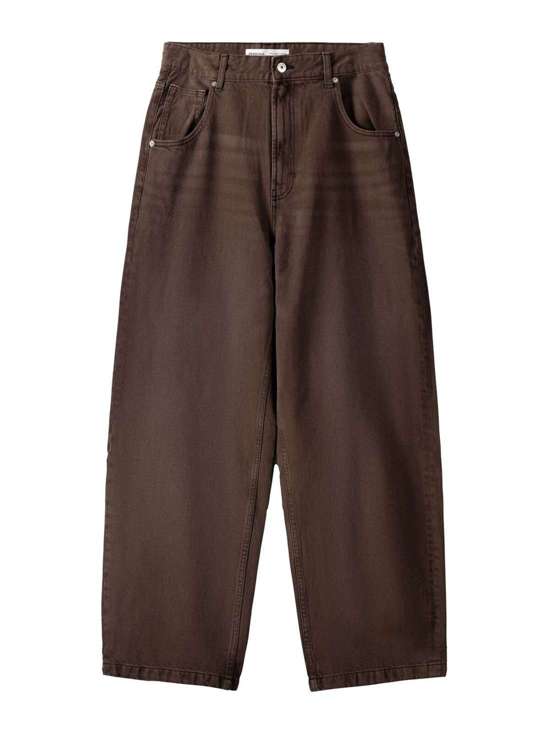 коричневый