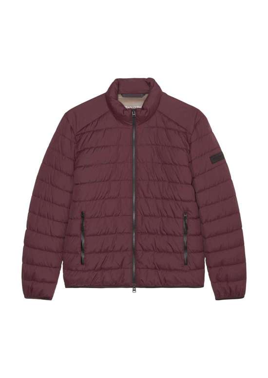 темно-красный