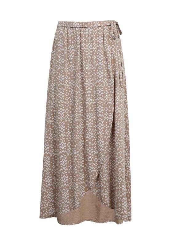 коричневый