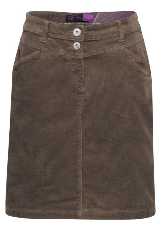 коричневый