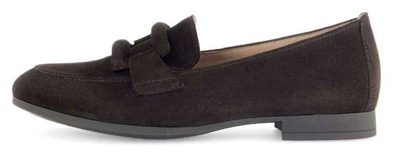 темно-коричневый