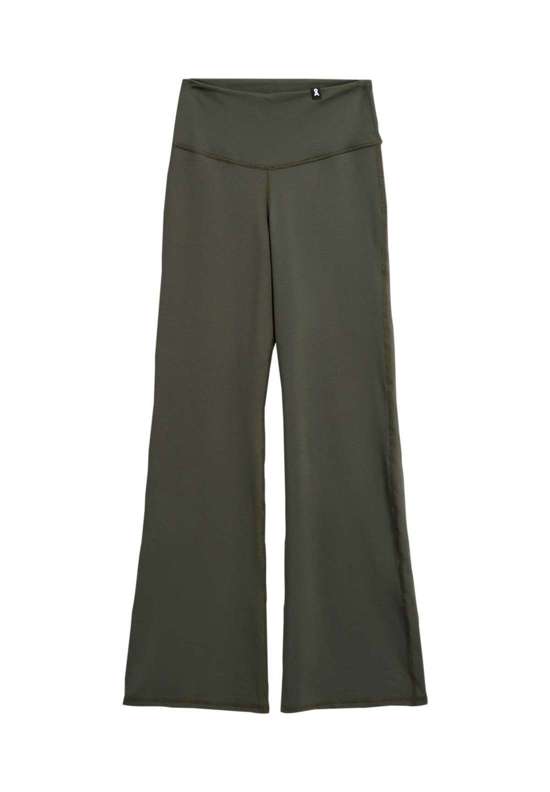 темно-зеленый