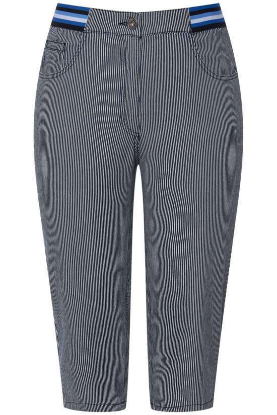 Джинсы узкого кроя