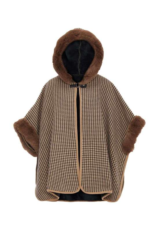 коричневый