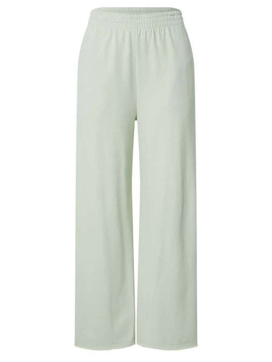 пастельно-зеленый