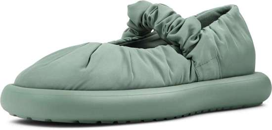 пастельно-зеленый