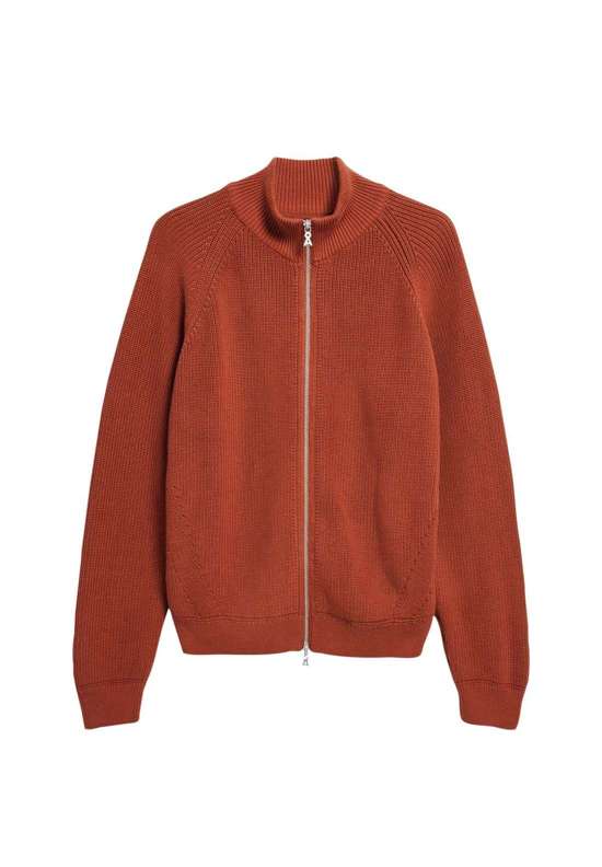 красный ржавый 