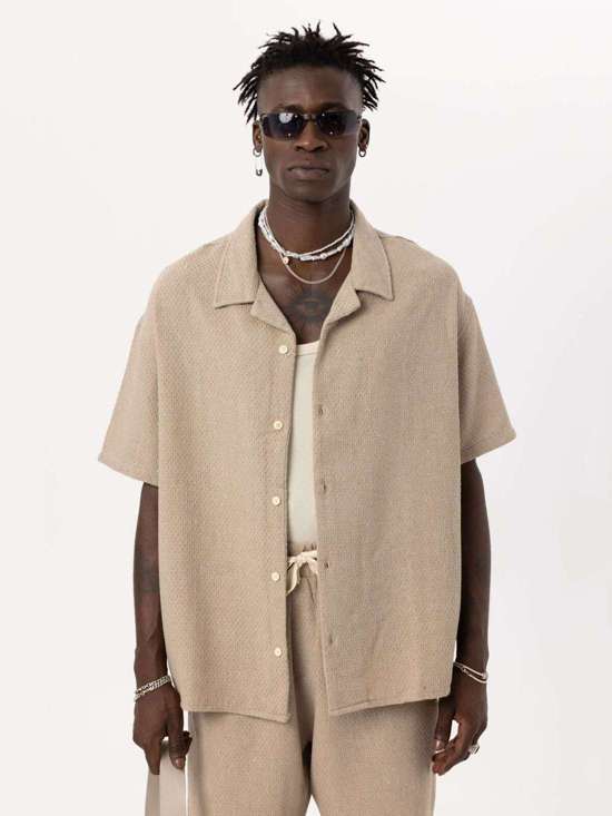 светло-коричневый