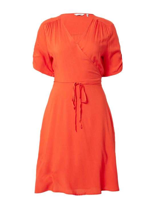 ярко-красный