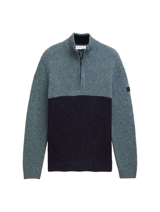 светло-синий