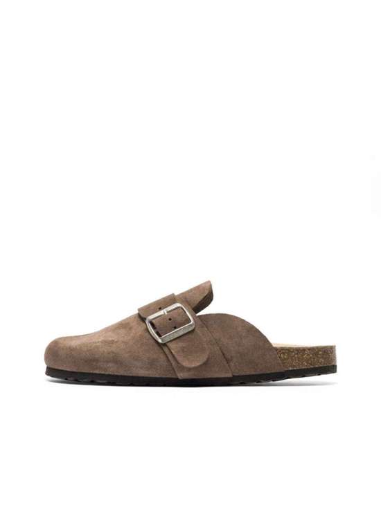 коричневый