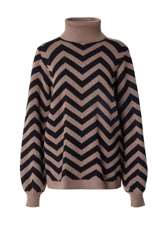 темно-коричневый