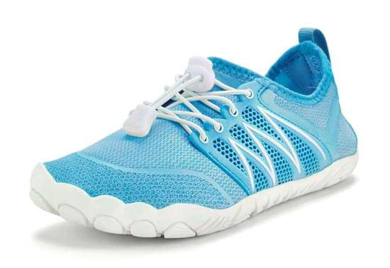 светло-синий