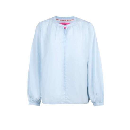 светло-синий