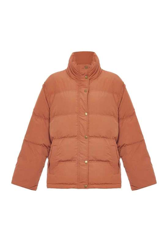 красный ржавый 