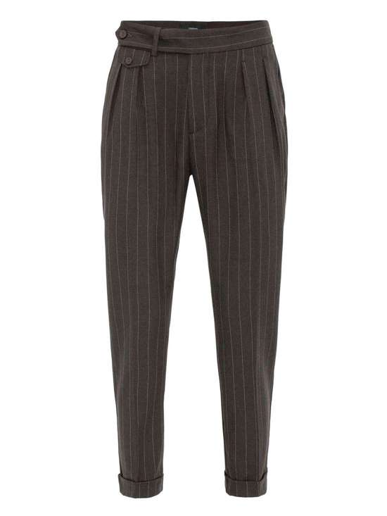 коричневый