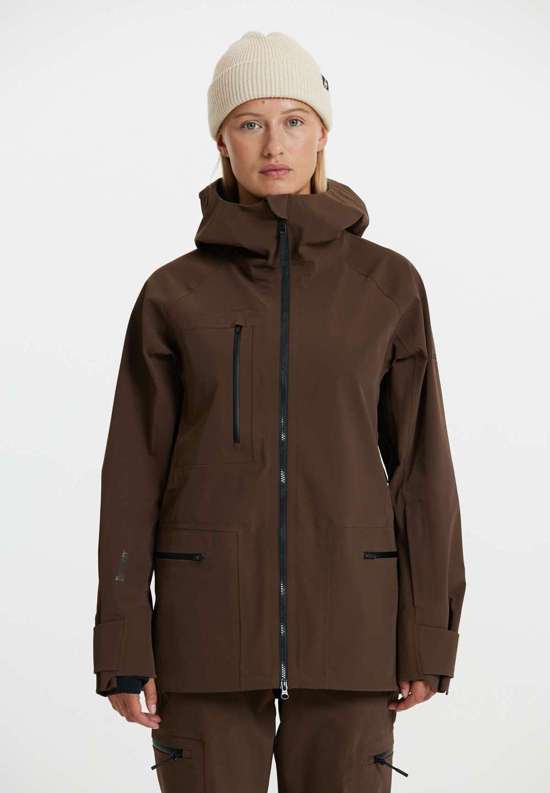 темно-коричневый