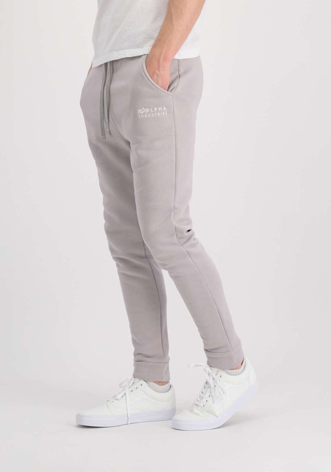Спортивные штаны Men - Jogger Organics EMB Jogger