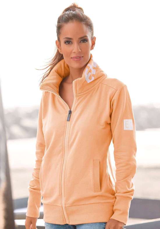 персиковый