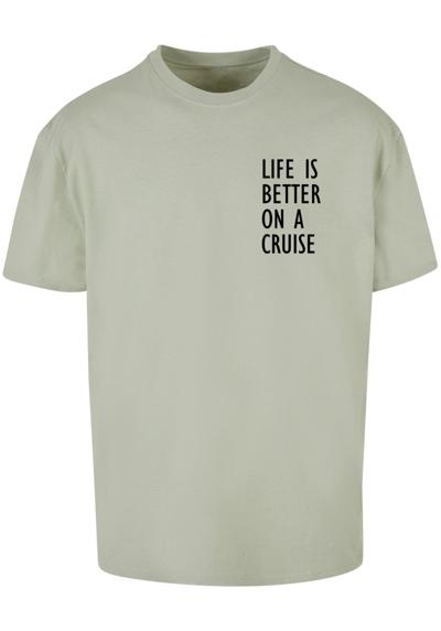 футболка»Herren Life Is Better Heavy Oversized Tee«