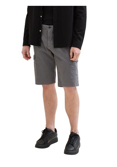 grey structure print