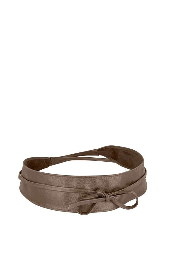 темно-коричневый