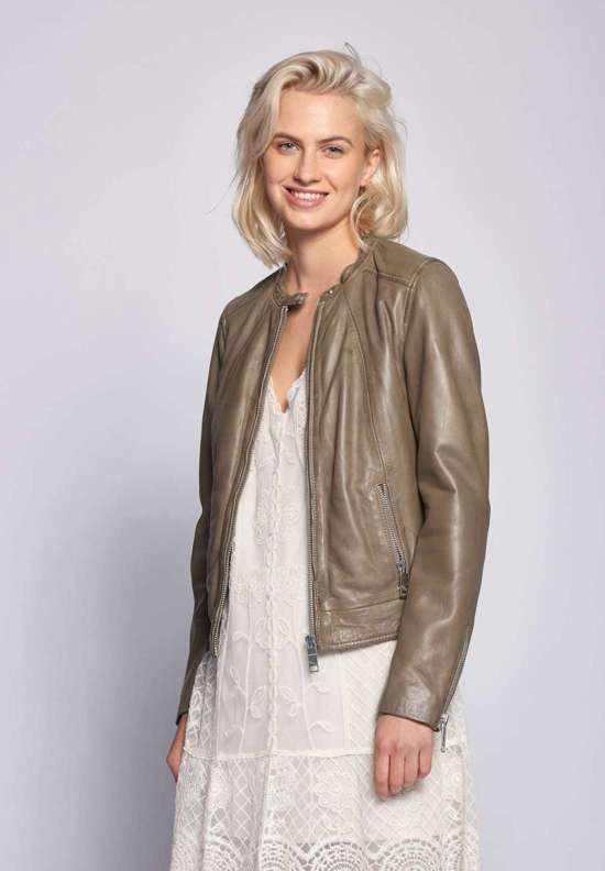 серо-коричневый