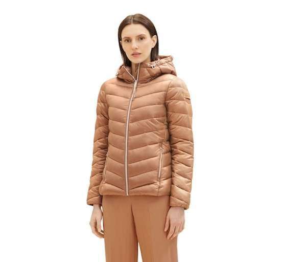 грязно-розовый