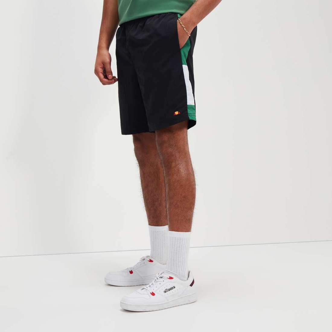 шорты TIAKI SHORTS