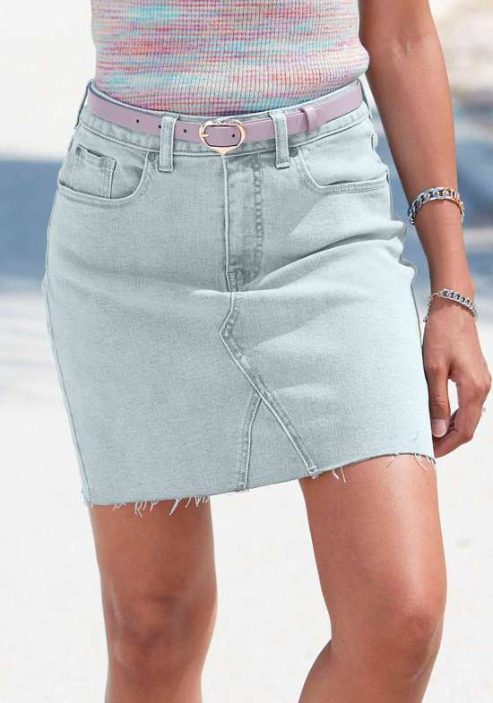 голубой стиранный