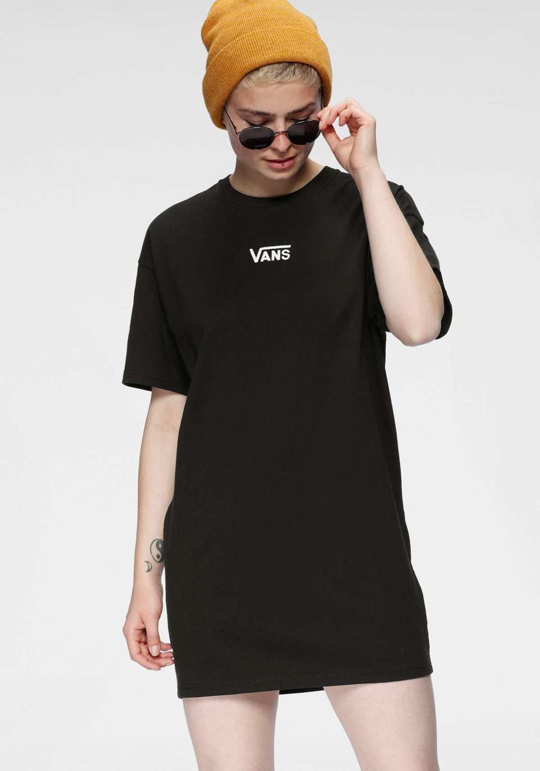 Летнее платье CENTER VEE TEE DRESS