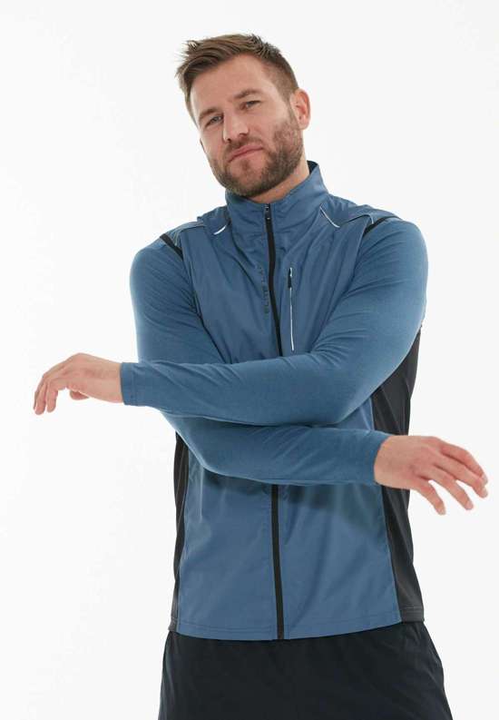 Функциональный жилет с качественным беговым инвентарем (ветровая и... Shell X1 Elite