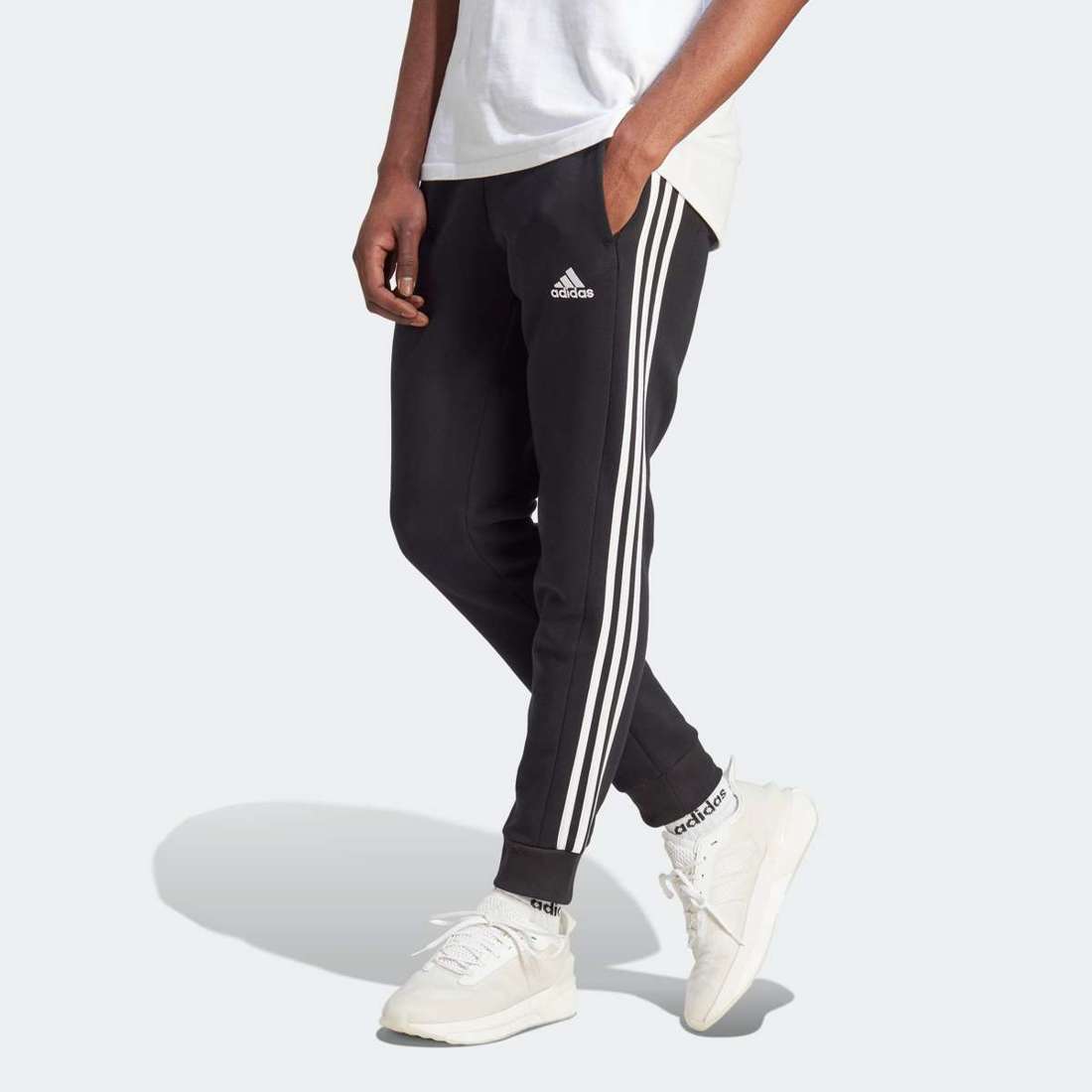 Спортивные брюки ESSENTIALS 3STREIFEN TAPERED CUFF HOSE