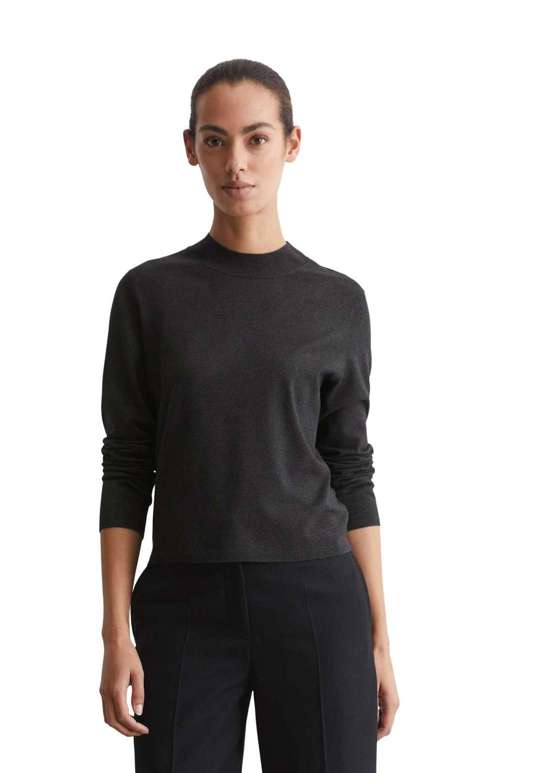 темно-серый