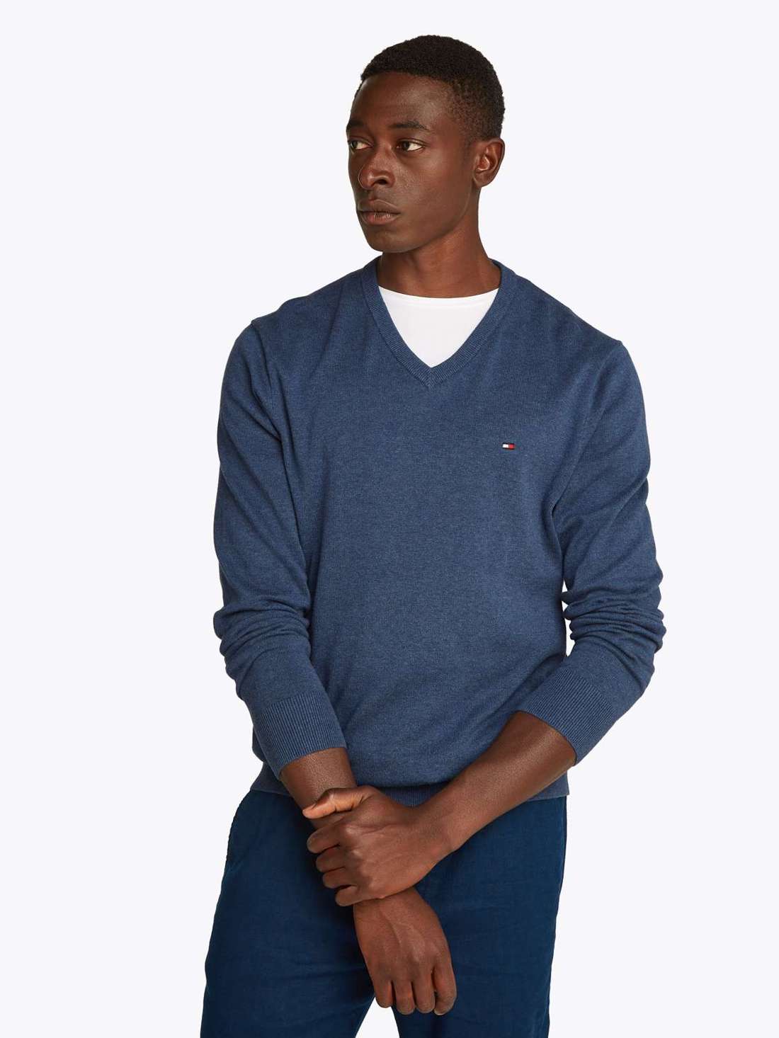 Вязаный свитер ESSENTIAL COTTON V NECK