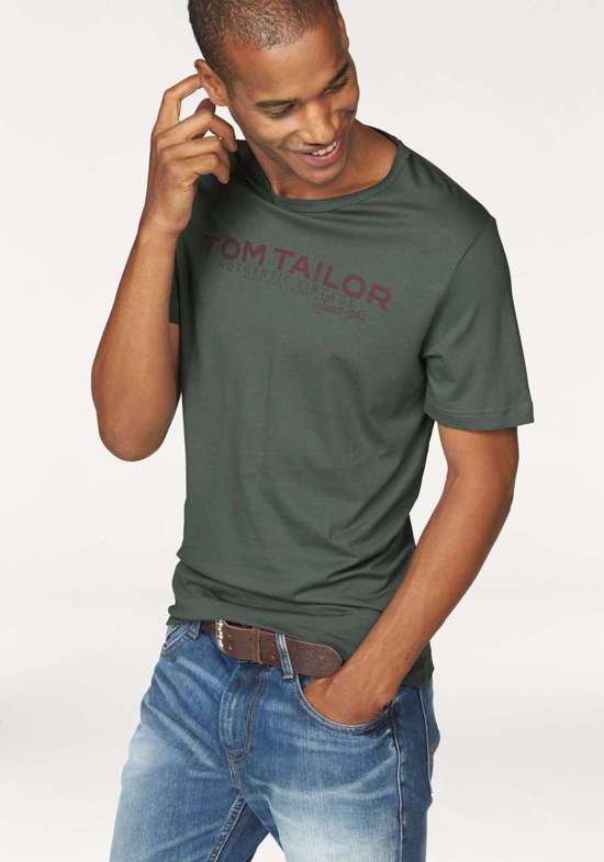 темно-зеленый