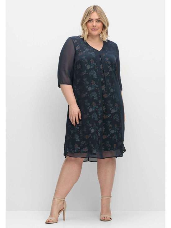 Многослойное шифоновое платье с цветочным принтом Große Größen