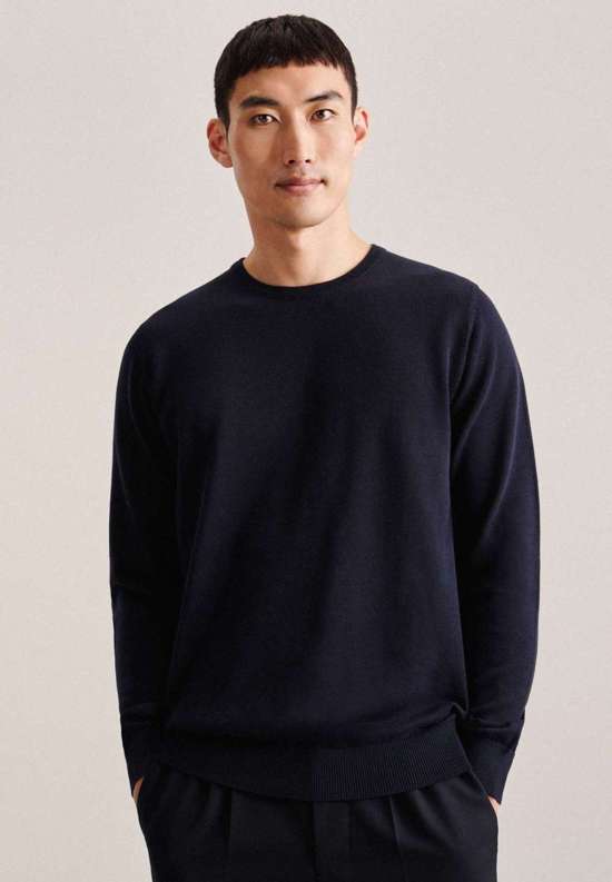 темно-синий