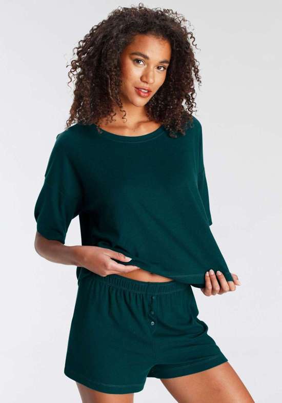 темно-зеленый