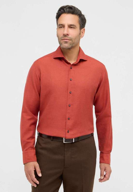 темно-красный