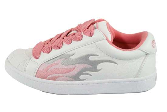 белый-розовый-пламенный