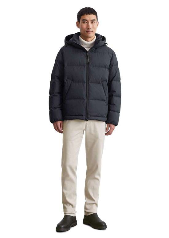 темно-синий