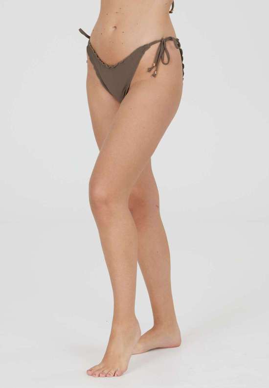 коричневый