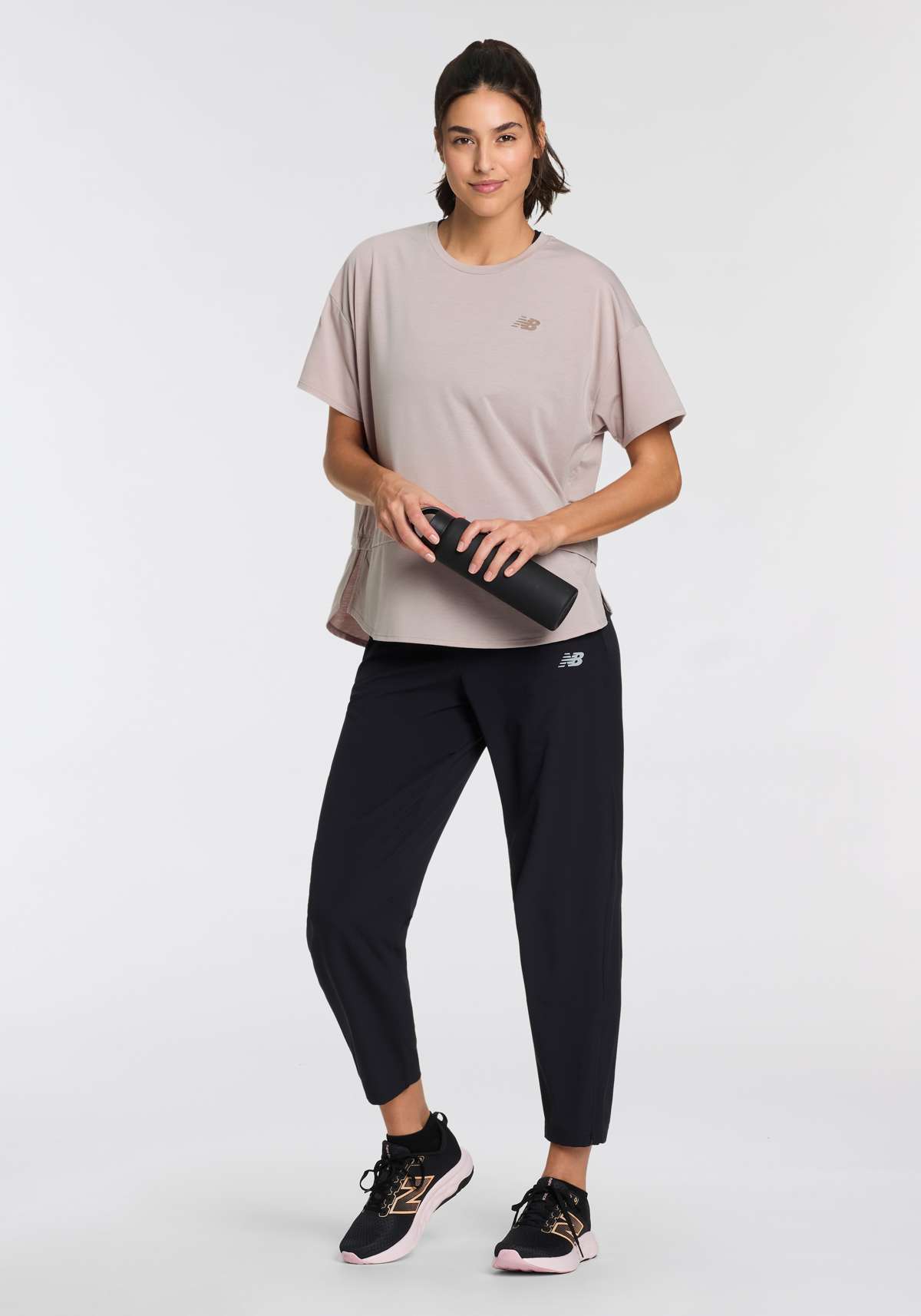 Брюки для бега SPORT ESSENTIALS PERFORMANCE WOVEN PANT