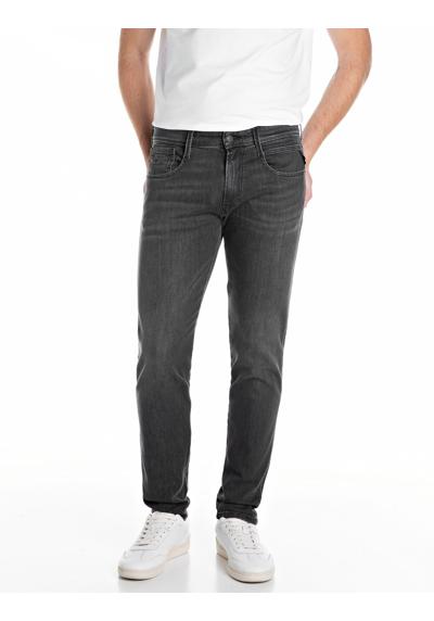 dark grey 872