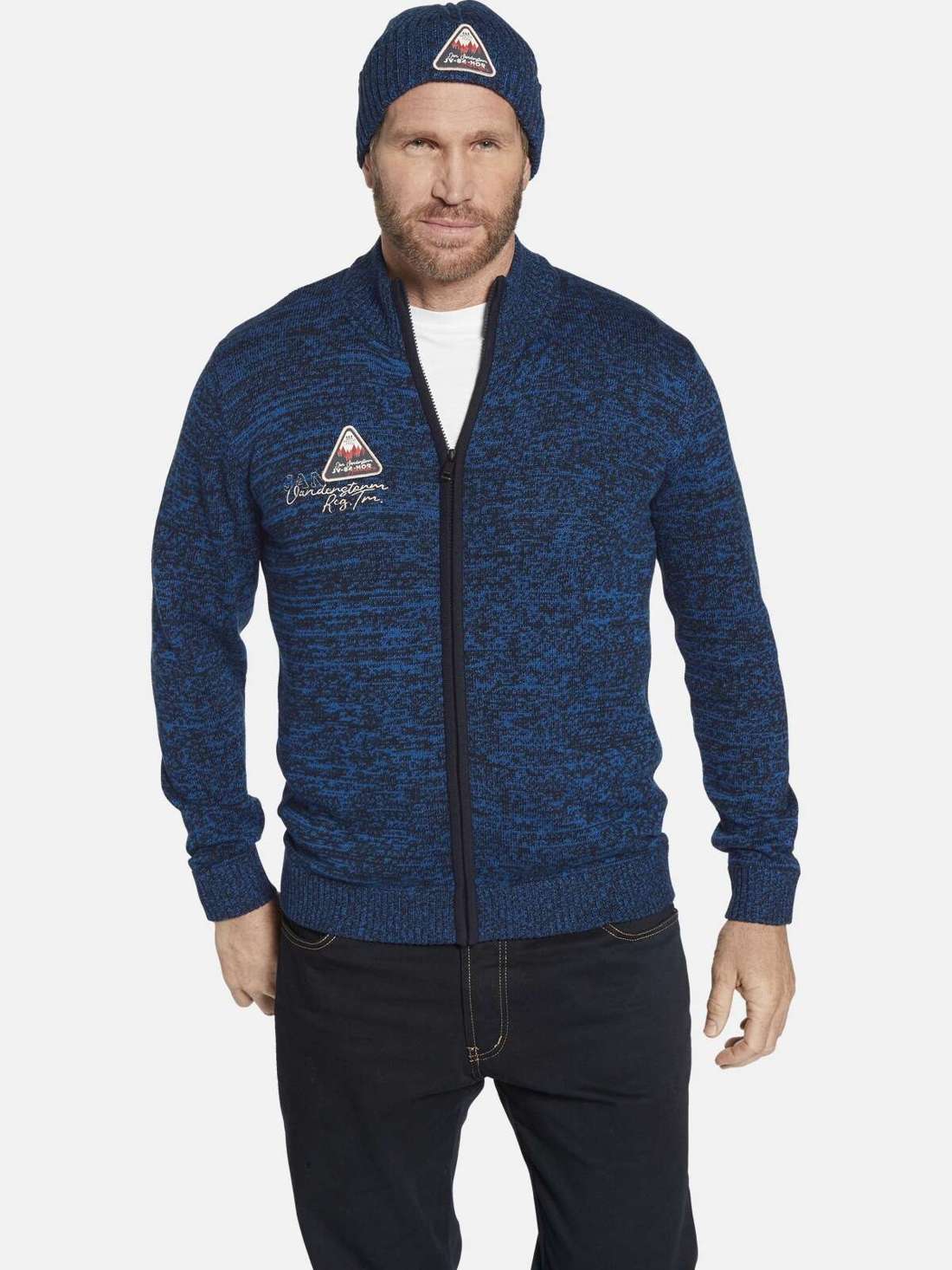 Кардиган с капюшоном Strickjacke mit Mütze APKE