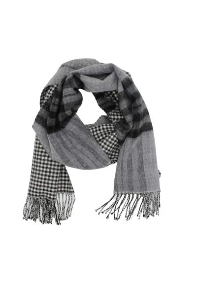 Модный шарф с необычным сочетанием узоров.